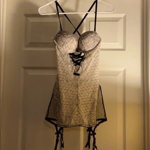 Victoria’s Secret Very sexy lace corset